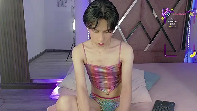 Snapshot of Ash_Femboy chatting on September 2025 10:43:01 PM Ash Femboy online show from September 2025 10:43:01 PM