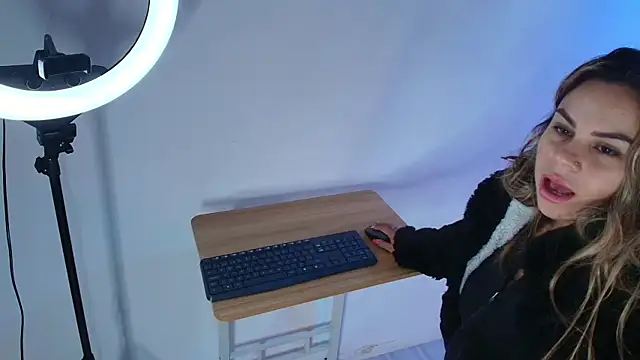 Lia adamsss online show from March 2026 03:41:01 AM