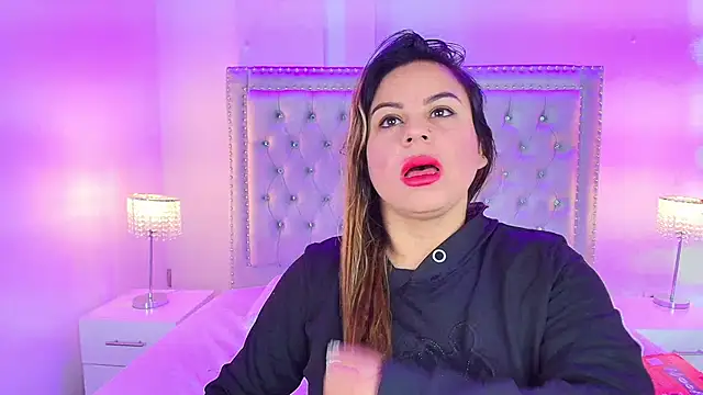 Lia adamsss online show from September 2025 12:15:02 AM