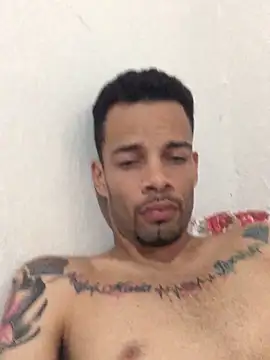 HenriquePhn online show from May 2026 06:52:02 PM