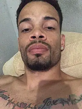 HenriquePhn online show from March 2026 07:47:01 PM