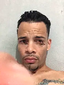 HenriquePhn online show from May 2026 09:07:02 PM