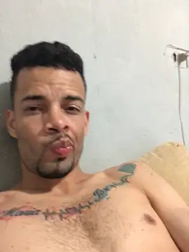 HenriquePhn online show from August 2026 04:39:02 AM