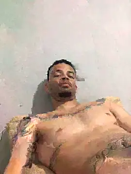 HenriquePhn online show from February 2026 02:40:02 AM