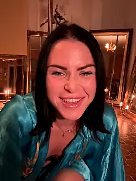 missninasparkle online show from October 2025 09:56:01 PM