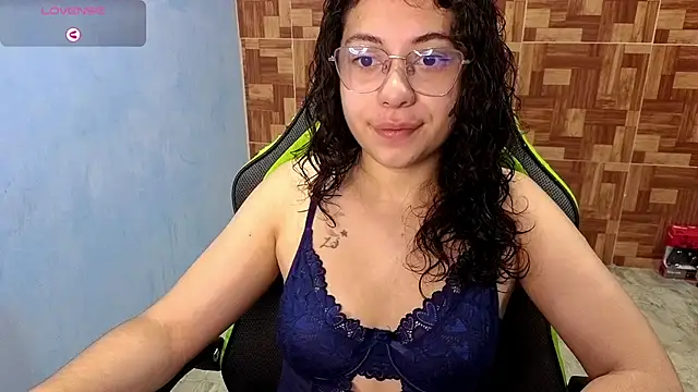 Snapshot of Mabbaldama chatting on October 2025 10:23:02 AM Mabbaldama online show from October 2025 10:23:02 AM