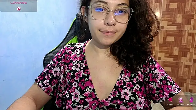 Snapshot of Mabbaldama chatting on September 2025 10:04:02 PM Mabbaldama online show from September 2025 10:04:02 PM