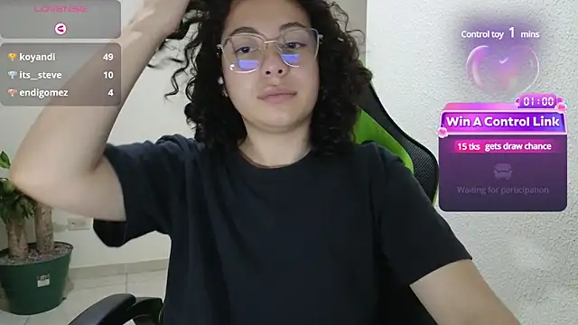 Snapshot of Mabbaldama chatting on March 2025 11:45:01 PM Mabbaldama online show from March 2025 11:45:01 PM