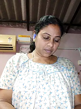 JENNIFERtamil online show from April 2026 07:55:02 AM