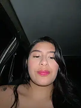 andrea gomes  online show from March 2026 06:25:01 AM