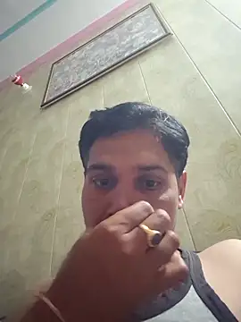 johnny8731 online show from April 2026 05:14:02 PM