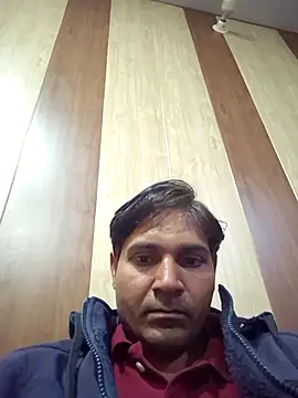 Snapshot of johnny8731 chatting on December 2025 01:43:02 PM johnny8731 online show from December 2025 01:43:02 PM