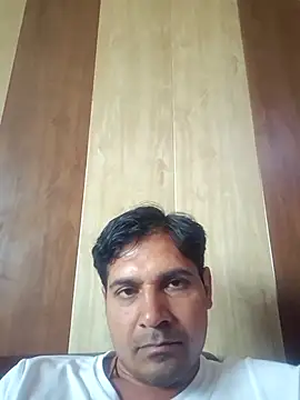 Snapshot of johnny8731 chatting on May 2026 08:09:02 AM johnny8731 online show from May 2026 08:09:02 AM