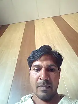 Snapshot of johnny8731 chatting on May 2026 07:45:02 AM johnny8731 online show from May 2026 07:45:02 AM