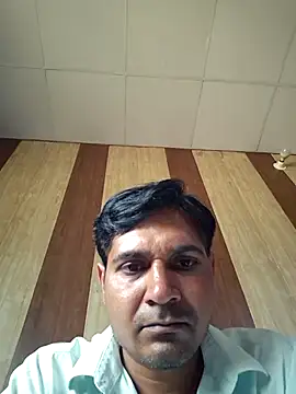 johnny8731 online show from April 2026 06:20:01 AM