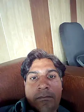 Snapshot of johnny8731 chatting on October 2025 10:05:01 AM johnny8731 online show from October 2025 10:05:01 AM