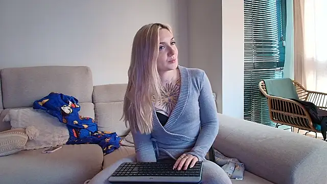 tattoobbgirl online show from March 2026 04:47:01 PM