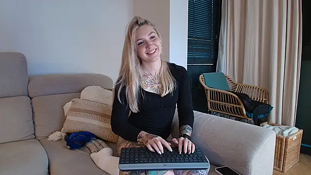 tattoobbgirl online show from March 2026 05:52:02 PM