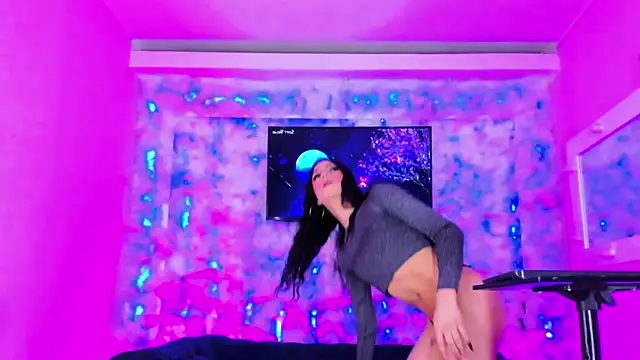 The Hot Ts Dolls online show from March 2026 06:52:02 PM