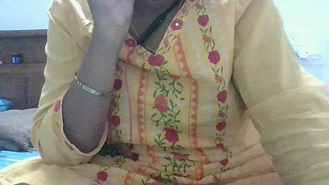 Snapshot of snehashreyatamil chatting on June 2026 09:53:01 AM snehashreyatamil online show from June 2026 09:53:01 AM