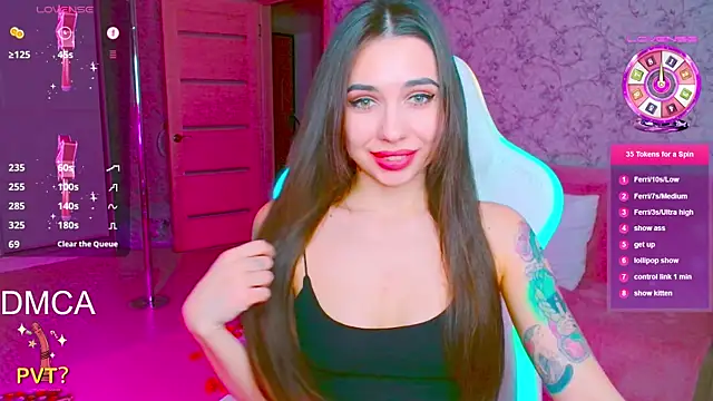 vinkiepinkie online show from April 2026 05:25:01 PM