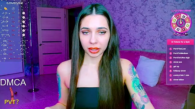 vinkiepinkie online show from February 2026 06:05:02 PM