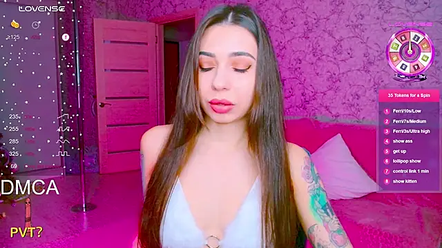 vinkiepinkie online show from November 2025 11:22:02 AM