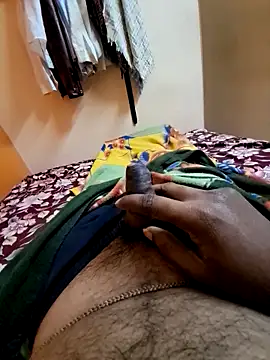 hot integer online show from November 2025 05:06:01 PM