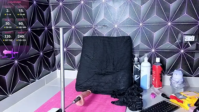 Megann 9 online show from October 2025 12:26:02 PM