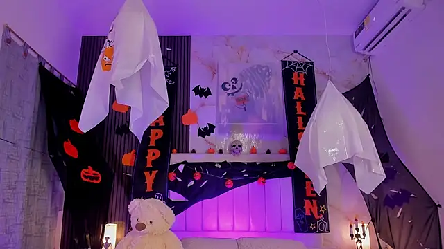 peachandtyron  online show from November 2025 04:30:01 AM