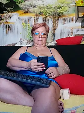 Snapshot of QueenPammy1 chatting on March 2025 04:21:02 PM QueenPammy1 online show from March 2025 04:21:02 PM