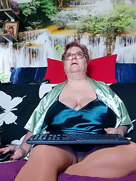 QueenPammy1 online show from January 2026 07:34:01 AM