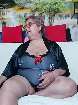 QueenPammy1 online show from November 2025 12:38:02 PM