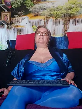 QueenPammy1 online show from November 2025 06:50:02 AM