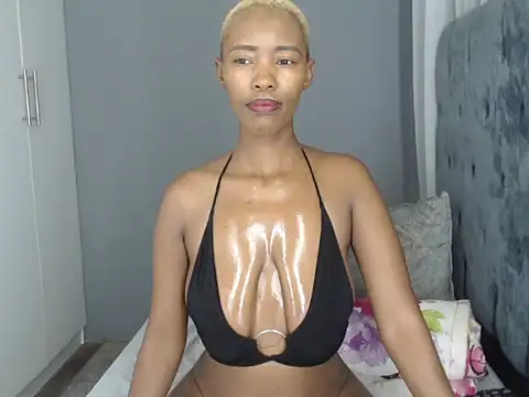 PREGGYGODESS online show from February 2026 07:14:01 PM