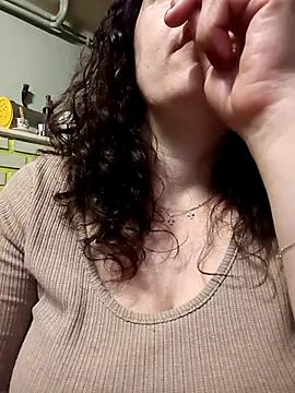 mimi19820 online show from September 2025 10:59:01 PM