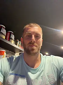 Snapshot of trainwithme chatting on July 2026 01:54:01 PM trainwithme online show from July 2026 01:54:01 PM
