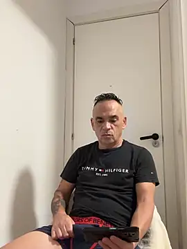 mateocali25 online show from July 2026 02:25:01 PM