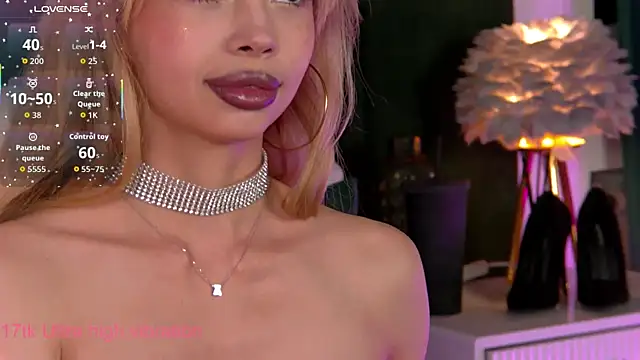 Snapshot of katyevance chatting on October 2025 05:58:02 PM katyevance online show from October 2025 05:58:02 PM