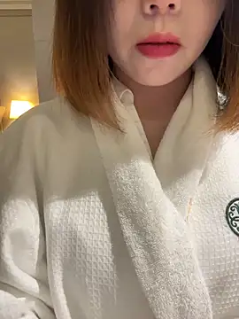 Snapshot of BlushDoll chatting on March 2026 04:44:02 PM BlushDoll online show from March 2026 04:44:02 PM