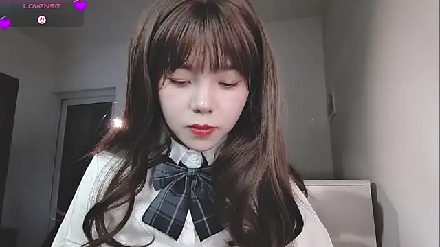 Snapshot of BlushDoll chatting on April 2026 02:51:01 PM BlushDoll online show from April 2026 02:51:01 PM