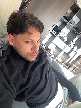 Snapshot of haku_kanjy chatting on November 2025 12:31:01 PM haku kanjy online show from November 2025 12:31:01 PM