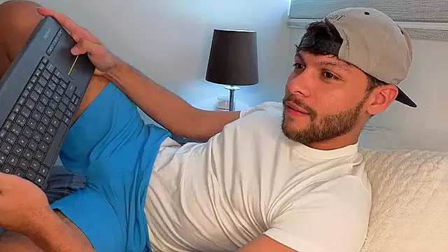 Snapshot of haku_kanjy chatting on October 2025 05:02:02 PM haku kanjy online show from October 2025 05:02:02 PM