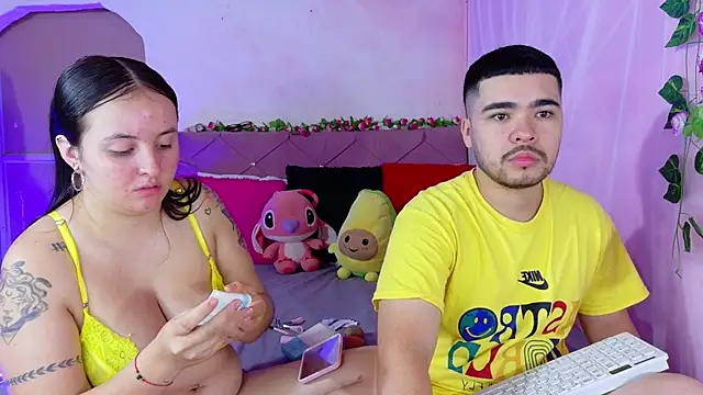  mia and mike  online show from October 2025 12:50:02 PM