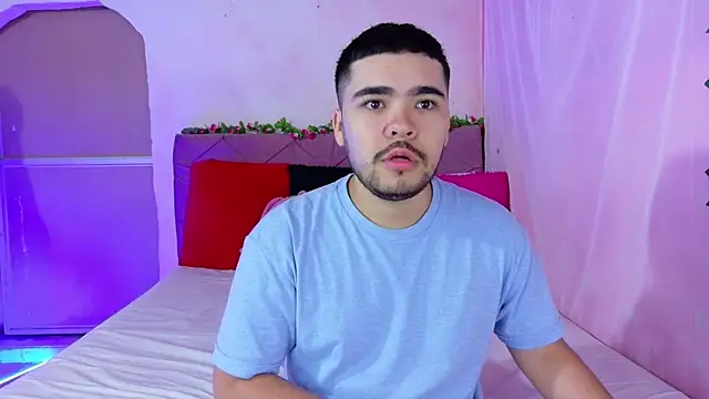  mia and mike  online show from October 2025 02:18:01 PM