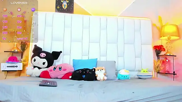 cherryboom23 online show from November 2025 06:11:01 PM