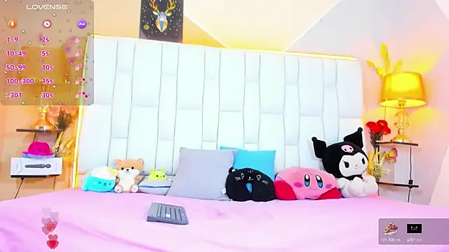 cherryboom23 online show from November 2025 06:34:02 PM