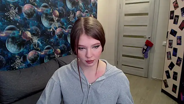 GinnyBlacky online show from December 2025 06:25:01 PM