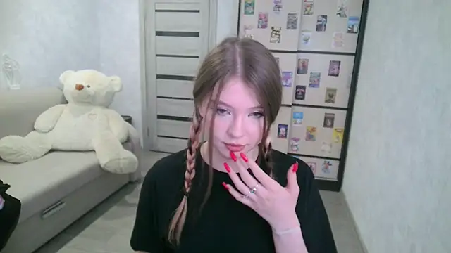 GinnyBlacky online show from June 2026 08:47:01 PM