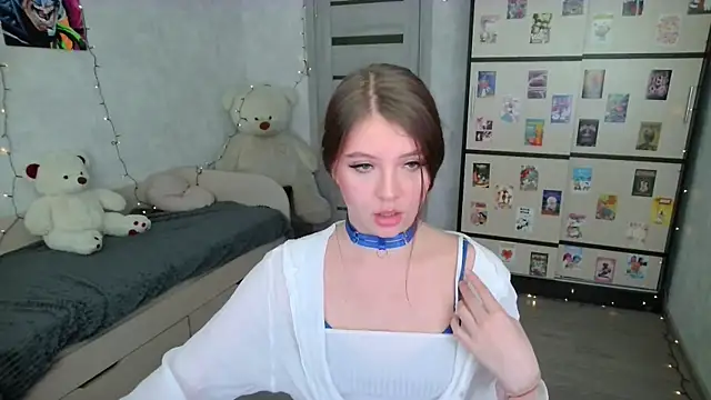GinnyBlacky online show from September 2025 05:41:01 PM